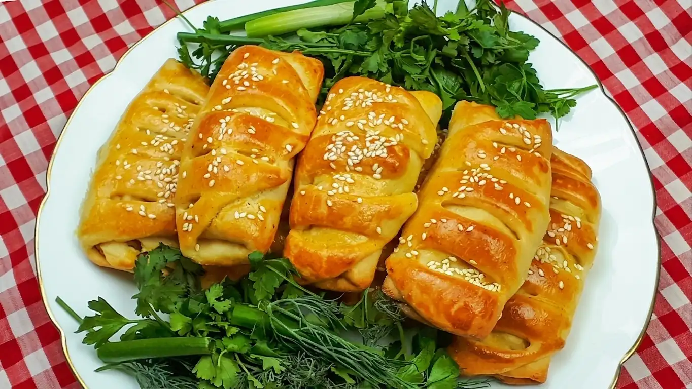طرز تهیه پیراشکی مرغ به همراه طرز تهیه خمیر پیراشکی +فیلم 1 طرز تهیه پیراشکی مرغ و خمیر پیراشکی خانگی